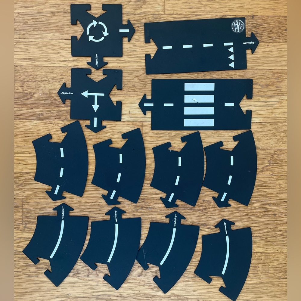 Way to Play 12 piece rubber puzzle road